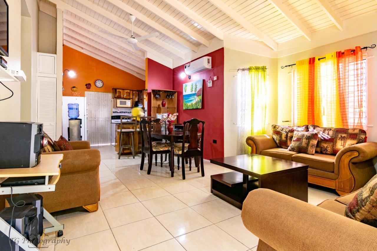 Ocho Rios Emerald 2 Bed 10 Mins Ocho Rios 24Hrs Hot Water Wi Fi Kültér fotó