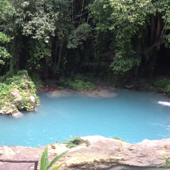 Ocho Rios Emerald 2 Bed 10 Mins Ocho Rios 24Hrs Hot Water Wi Fi Kültér fotó